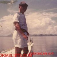 Island Vacations in the Philippines <>